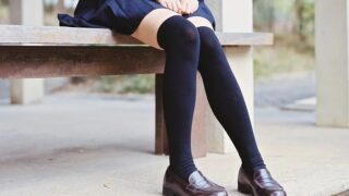 【画像】JKの足フェチ専門店がドエッチすぎるwwwのサムネイル画像